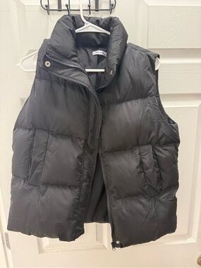 Black Puffer Vest - Unbranded Women's Quilted Vest